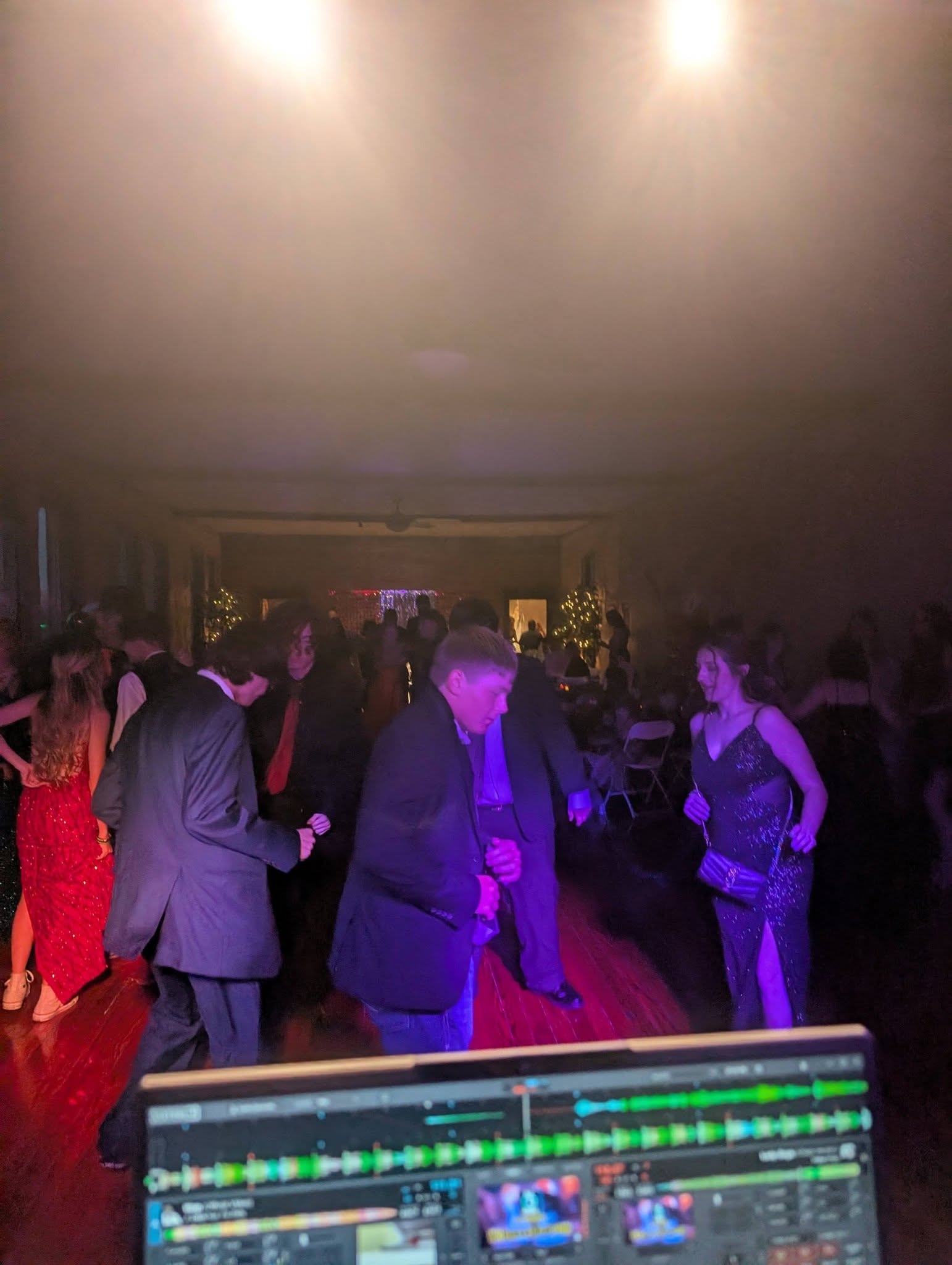 Students dancing at DJ Wildman prom